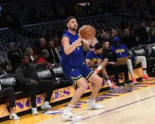 防守端层层设防，进攻端多点开花的简单介绍